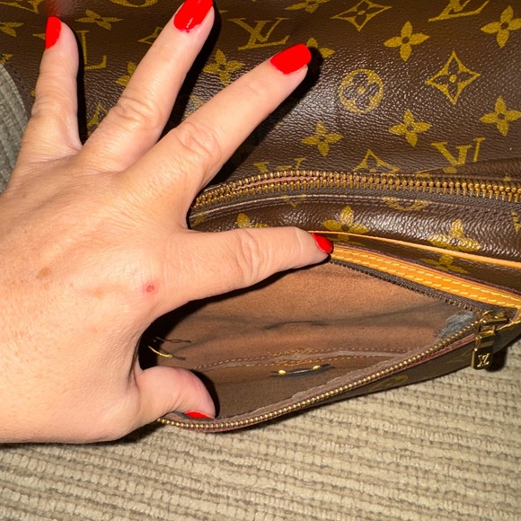 Louis Vuitton Brown Monogram Crossbody Bag - Picture 6 of 7